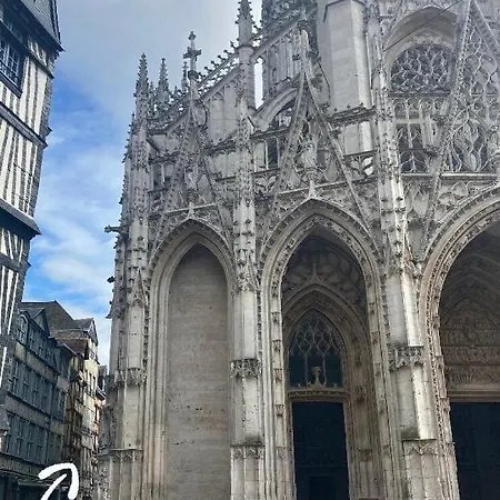 Lägenhet Le Rituel St Maclou, Hyper Centre Vue Sur Eglise *